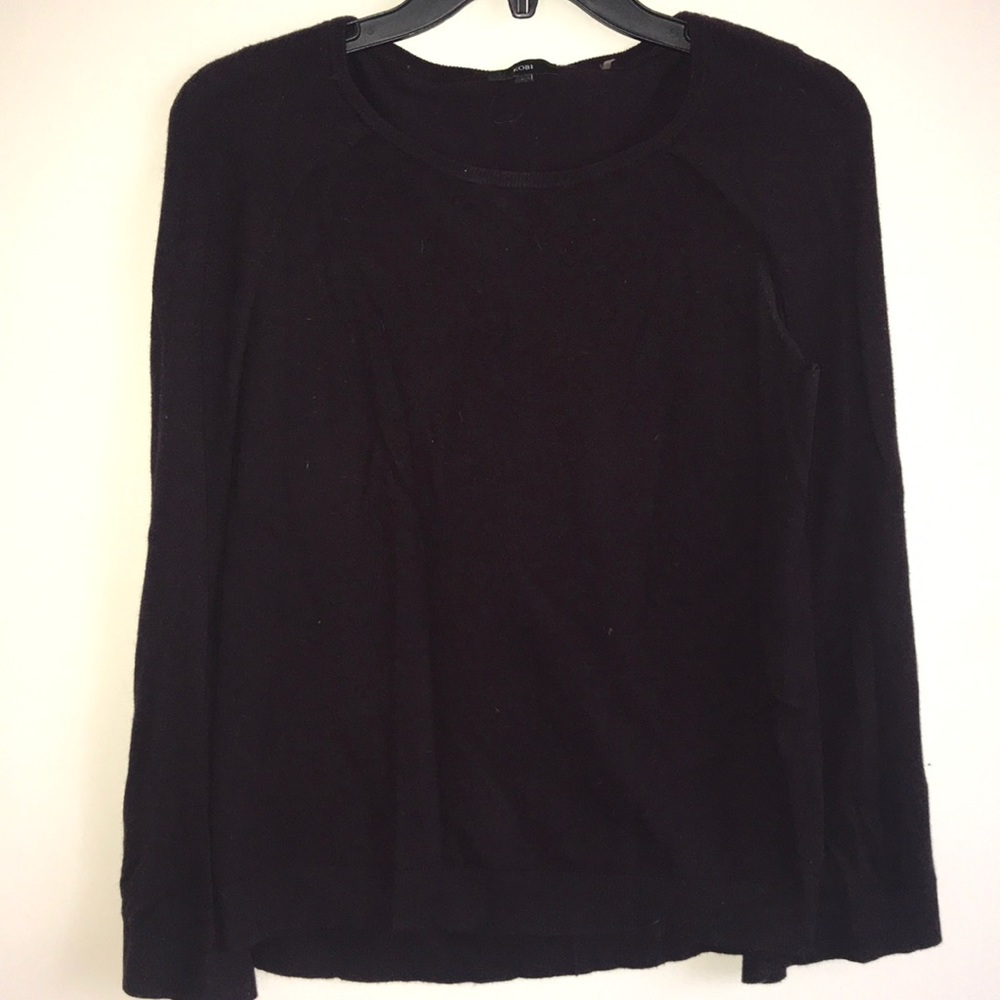 Kobe sz S purple, caped sweater.